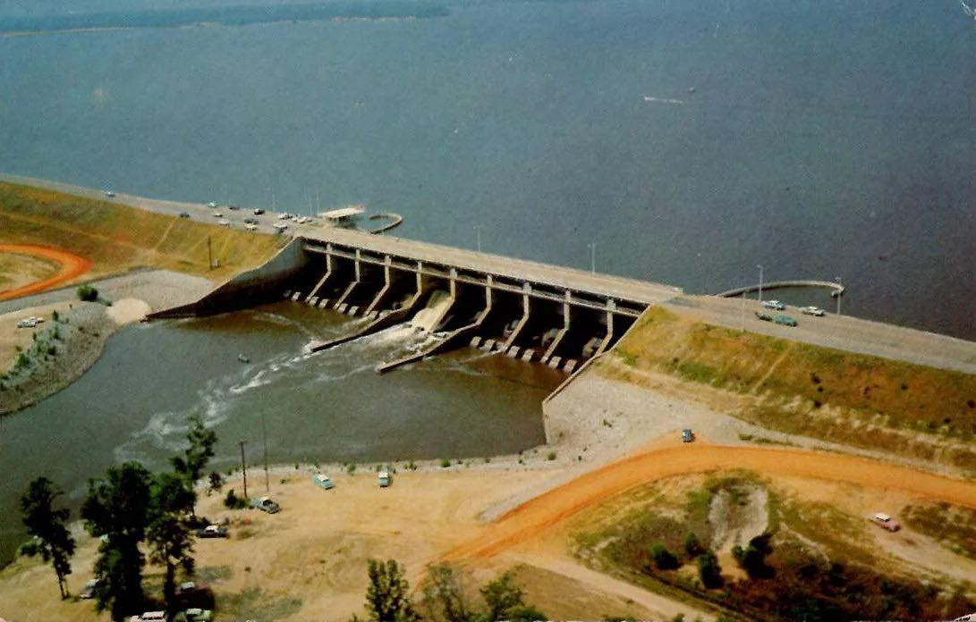 Ross Barnett Reservoir spillway
